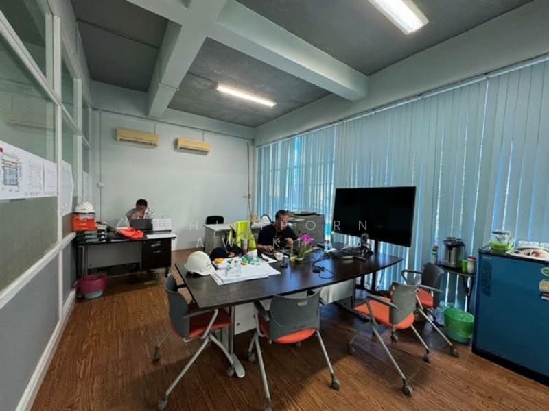 For Sale - 9-BR House, Chon Buri (Pattaya)