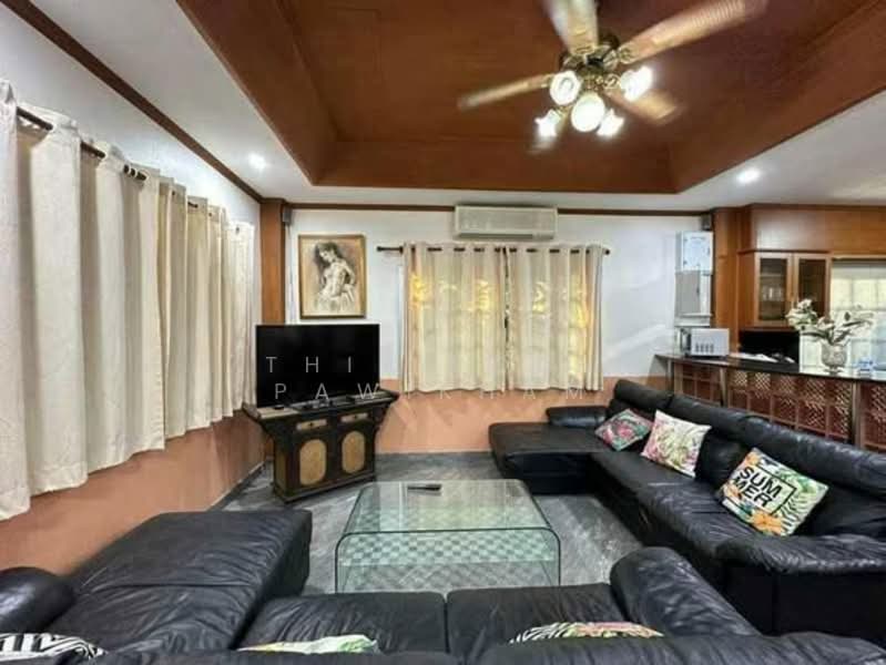 undefined, Chon Buri (Pattaya), Nong Pru, Bang Lamung (Pattaya), Chon Buri (Pattaya), 5 Bedrooms, 280 sqm, Villa For Sale, by Thitiporn Pawikham, 500237112 - DDproperty.com
