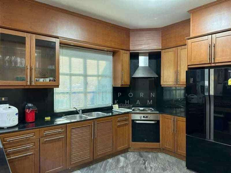 undefined, Chon Buri (Pattaya), Nong Pru, Bang Lamung (Pattaya), Chon Buri (Pattaya), 5 Bedrooms, 280 sqm, Villa For Sale, by Thitiporn Pawikham, 500237112 - DDproperty.com