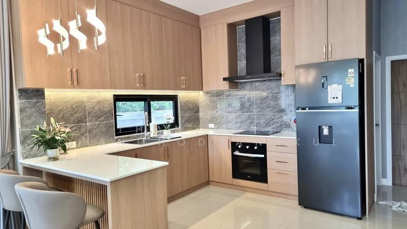 3-BR Villa, Chon Buri (Pattaya), Huai Yai, Bang Lamung (Pattaya), Chon Buri (Pattaya), 3 Bedrooms, 230 sqm, Villa For Sale, by Thanyalag Chanchodtanakul, 500237119 - DDproperty.com
