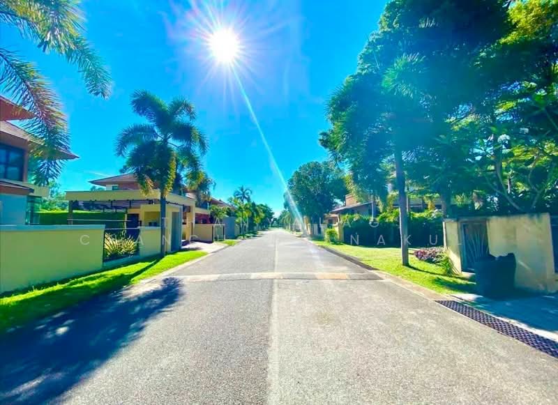 The Village Housing Estate by Horseshoe Point, Chon Buri (Pattaya), Toongklom-Huaytanoo Road, Nong Pru, Bang Lamung (Pattaya), Chon Buri (Pattaya), 3 Bedrooms, 242 sqm, Single Detached House For Sale, by Thanyalag Chanchodtanakul, 500237139 - DDproperty.com