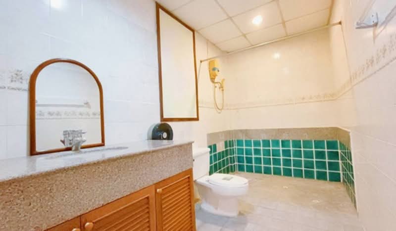 Soi Thanthip 3, Bangkok, Phlapphla, Wang Thonglang, Bangkok, 10+ Bedrooms, 330 sqm, Townhouse For Rent, by ชนะชาติ นนท์ตา, 500237154 - DDproperty.com