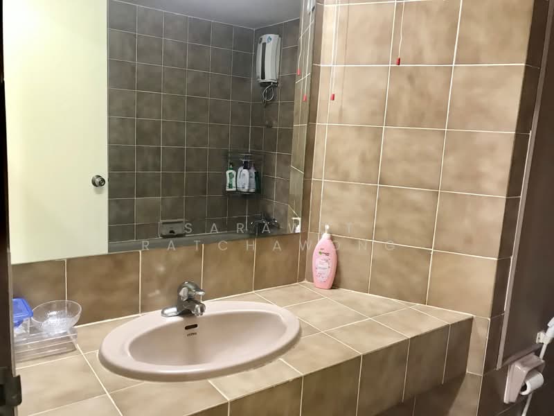 Ruamjai Heights, Bangkok, Sukhumvit, Khlongtoei Nua, Watthana, Bangkok, 3 Bedrooms, 211 sqm, Condo For Rent, by Sarawut Ratchawong, 500237206 - DDproperty.com