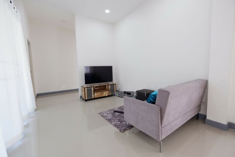 บ้านในโครงการ ให้เช่า ใกล้กาดฝรั่ง เพียง 5 นาที ค่าเช่า 25,000 บาท / เดือน รหัสทรัพย์ : No.14H185, เชียงใหม่, บ้านแหวน, หางดง, เชียงใหม่, 112 ตร.ม., บ้านเดี่ยว ให้เช่า, โดย Rutchaporn Tunsiri, 500237229 - DDproperty.com