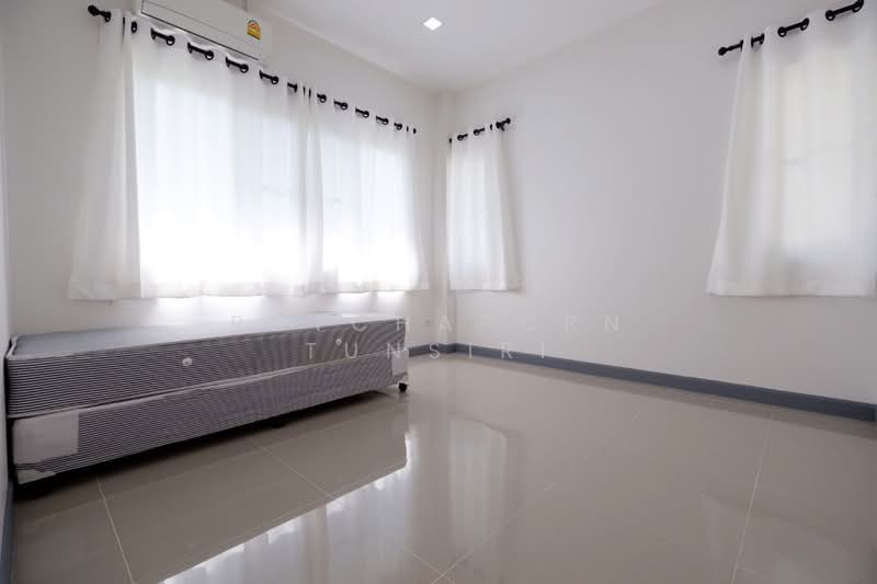 บ้านในโครงการ ให้เช่า ใกล้กาดฝรั่ง เพียง 5 นาที ค่าเช่า 25,000 บาท / เดือน รหัสทรัพย์ : No.14H185, เชียงใหม่, บ้านแหวน, หางดง, เชียงใหม่, 112 ตร.ม., บ้านเดี่ยว ให้เช่า, โดย Rutchaporn Tunsiri, 500237229 - DDproperty.com