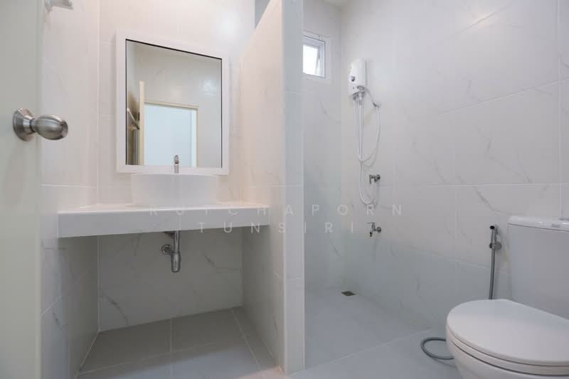 บ้านในโครงการ ให้เช่า ใกล้กาดฝรั่ง เพียง 5 นาที ค่าเช่า 25,000 บาท / เดือน รหัสทรัพย์ : No.14H185, เชียงใหม่, บ้านแหวน, หางดง, เชียงใหม่, 112 ตร.ม., บ้านเดี่ยว ให้เช่า, โดย Rutchaporn Tunsiri, 500237229 - DDproperty.com