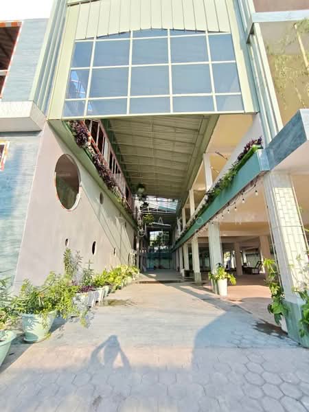 Office building for rent, 1 rai 21 sq wah, Rewadee Road, Talat Khwan, Mueang, Nonthaburi., Nonthaburi, เรวดี, Talat Kwan, Muang Nonthaburi, Nonthaburi, , 1,900 sqm, Office Space For Rent, by Natchakorn Sengjeen, 500237234 - DDproperty.com