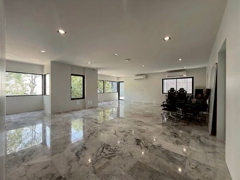 Home office for rent Thonglor 25 Sukhumvit 55 ( SPSEVE1818 ), Bangkok, ทองหล่อ 25, Khlong Tan Nua, Watthana, Bangkok, 1 Bedroom, 450 sqm, Single Detached House For Rent, by Khun Eve, 500237263 - DDproperty.com