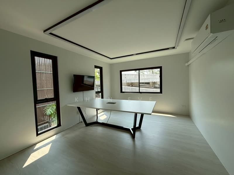 Home office for rent Thonglor 25 Sukhumvit 55 ( SPSEVE1818 ), Bangkok, ทองหล่อ 25, Khlong Tan Nua, Watthana, Bangkok, 1 Bedroom, 450 sqm, Single Detached House For Rent, by Khun Eve, 500237263 - DDproperty.com