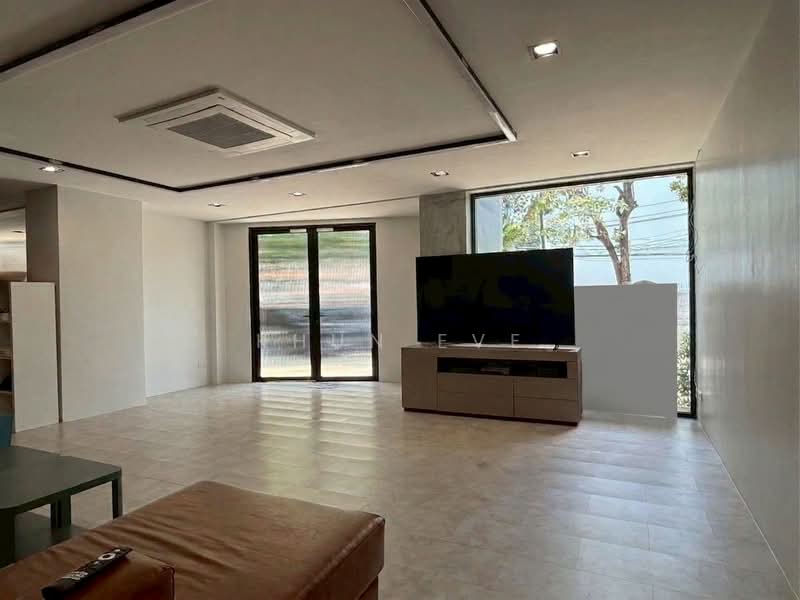 Home office for rent Thonglor 25 Sukhumvit 55 ( SPSEVE1818 ), Bangkok, ทองหล่อ 25, Khlong Tan Nua, Watthana, Bangkok, 1 Bedroom, 450 sqm, Single Detached House For Rent, by Khun Eve, 500237263 - DDproperty.com