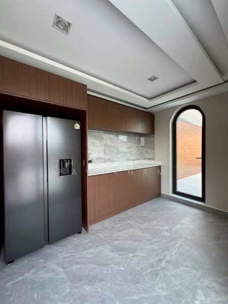 undefined, Chon Buri (Pattaya), Huai Yai, Bang Lamung (Pattaya), Chon Buri (Pattaya), 5 Bedrooms, 420 sqm, Villa For Rent, by Thitiporn Pawikham, 500237289 - DDproperty.com