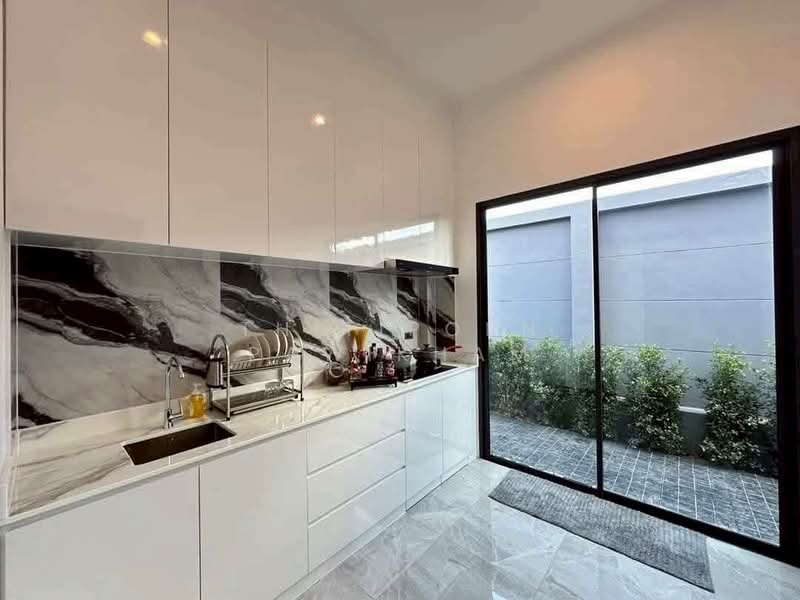 undefined, Chon Buri (Pattaya), Huai Yai, Bang Lamung (Pattaya), Chon Buri (Pattaya), 5 Bedrooms, 420 sqm, Villa For Sale, by Thitiporn Pawikham, 500237294 - DDproperty.com