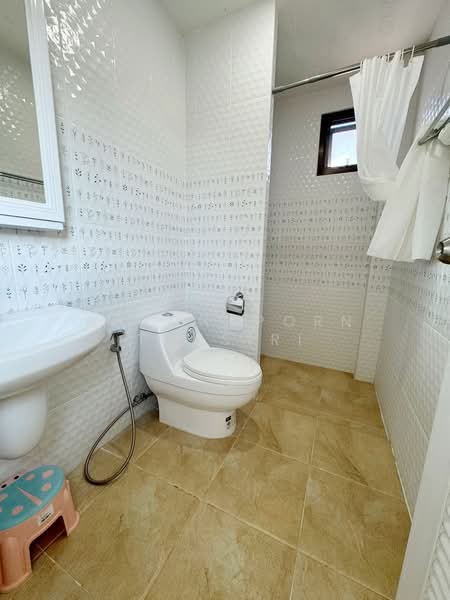 บ้านให้เช่า – ใกล้โรงเรียนนานาชาติปัญญาเด่น เพียง 10 นาที ค่าเช่า 23,000 บาท / เดือน No.14H355, Chiang Mai, Hang Dong, Hang Dong, Chiang Mai, 4 Bedrooms, 200 sqm, Single Detached House For Rent, by Rutchaporn Tunsiri, 500237295 - DDproperty.com