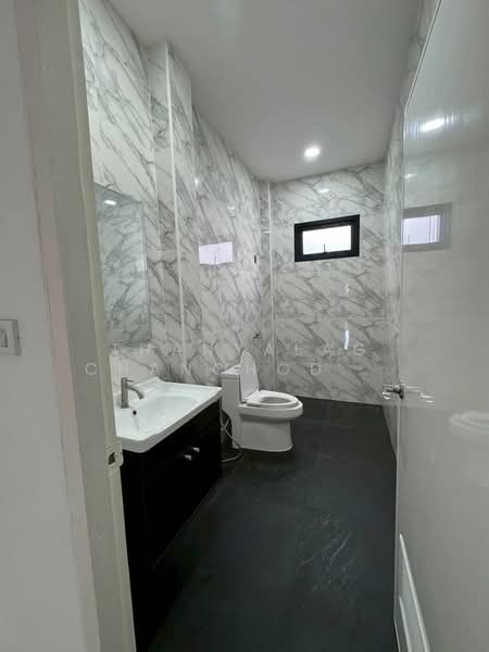 6-BR House, Chon Buri (Pattaya), Huai Kapi, Muang Chon Buri, Chon Buri (Pattaya), 6 Bedrooms, 330 sqm, Single Detached House For Sale, by Thanyalag Chanchodtanakul, 500237340 - DDproperty.com