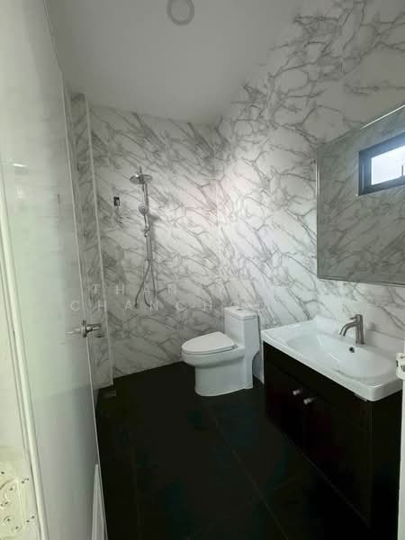 6-BR House, Chon Buri (Pattaya), Huai Kapi, Muang Chon Buri, Chon Buri (Pattaya), 6 Bedrooms, 330 sqm, Single Detached House For Sale, by Thanyalag Chanchodtanakul, 500237340 - DDproperty.com