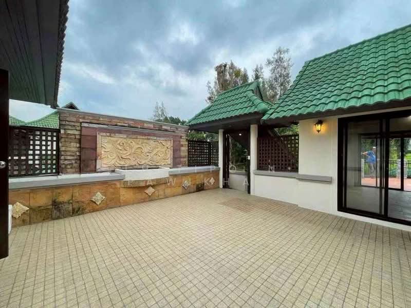 undefined, Chon Buri (Pattaya), Huai Yai, Bang Lamung (Pattaya), Chon Buri (Pattaya), 5 Bedrooms, 245 sqm, Single Detached House For Sale, by Thitiporn Pawikham, 500237362 - DDproperty.com