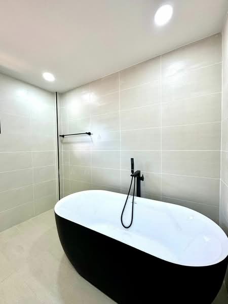 4-BR House, Chon Buri (Pattaya), Nong Pru, Bang Lamung (Pattaya), Chon Buri (Pattaya), 4 Bedrooms, 220 sqm, Single Detached House For Sale, by Thanyalag Chanchodtanakul, 500237391 - DDproperty.com