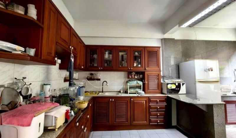 Soi Thanthip 3, Bangkok, Phlapphla, Wang Thonglang, Bangkok, 5 Bedrooms, 130 sqm, Townhouse For Sale, by ชนะชาติ นนท์ตา, 500237394 - DDproperty.com