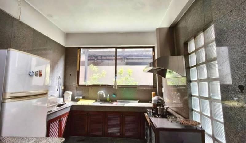 Soi Thanthip 3, Bangkok, Phlapphla, Wang Thonglang, Bangkok, 5 Bedrooms, 130 sqm, Townhouse For Sale, by ชนะชาติ นนท์ตา, 500237394 - DDproperty.com