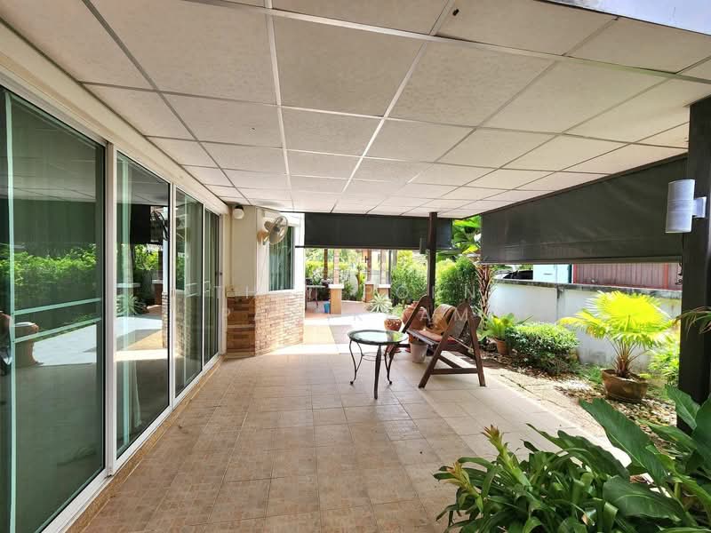 undefined, Chon Buri (Pattaya), Nong Pru, Bang Lamung (Pattaya), Chon Buri (Pattaya), 3 Bedrooms, 270 sqm, Villa For Sale, by Thitiporn Pawikham, 500237441 - DDproperty.com