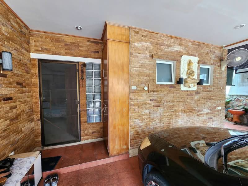 undefined, Chon Buri (Pattaya), Nong Pru, Bang Lamung (Pattaya), Chon Buri (Pattaya), 3 Bedrooms, 270 sqm, Villa For Sale, by Thitiporn Pawikham, 500237441 - DDproperty.com