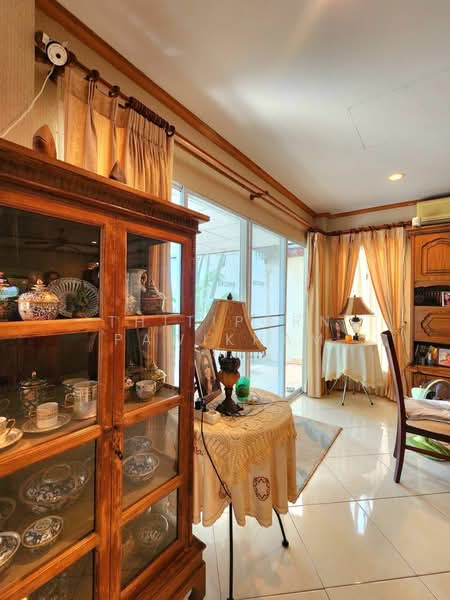 undefined, Chon Buri (Pattaya), Nong Pru, Bang Lamung (Pattaya), Chon Buri (Pattaya), 3 Bedrooms, 270 sqm, Villa For Sale, by Thitiporn Pawikham, 500237441 - DDproperty.com