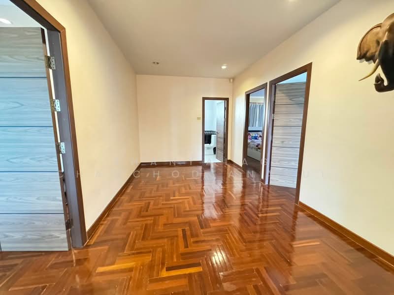 undefined, Chon Buri (Pattaya), Nong Pru, Bang Lamung (Pattaya), Chon Buri (Pattaya), 3 Bedrooms, 350 sqm, Single Detached House For Sale, by Thanyalag Chanchodtanakul, 500237442 - DDproperty.com