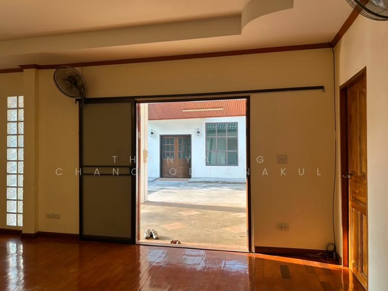 undefined, Chon Buri (Pattaya), Nong Pru, Bang Lamung (Pattaya), Chon Buri (Pattaya), 4 Bedrooms, 300 sqm, Single Detached House For Sale, by Thanyalag Chanchodtanakul, 500237448 - DDproperty.com