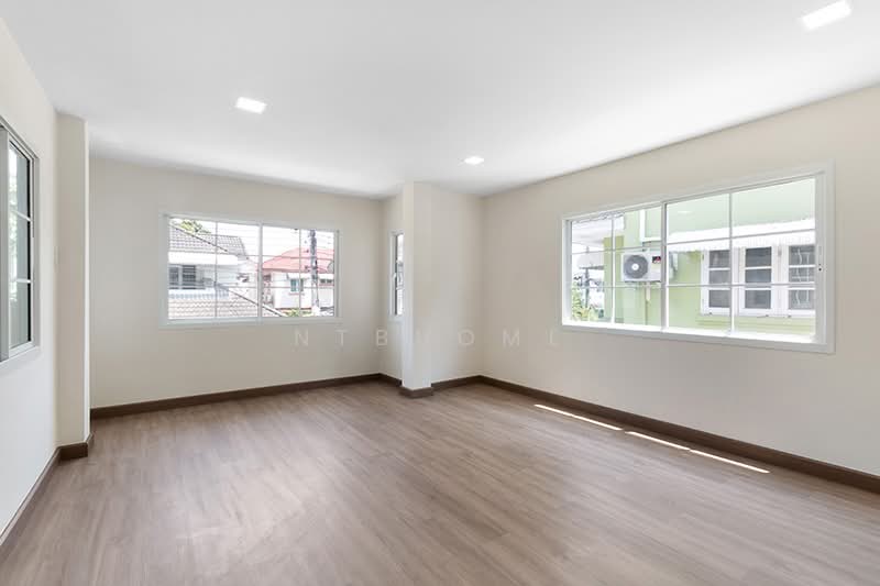 เศรณี ดอนเมือง-สรงประภา, Bangkok, Don Mueang, Don Mueang, Bangkok, 4 Bedrooms, 180 sqm, Townhouse For Sale, by NTBHOME, 500237486 - DDproperty.com