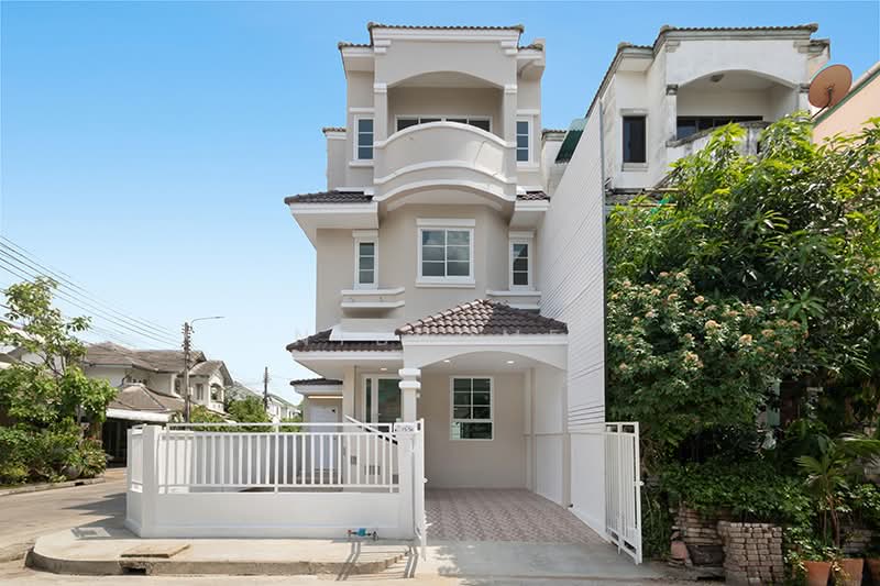 เศรณี ดอนเมือง-สรงประภา, Bangkok, Don Mueang, Don Mueang, Bangkok, 4 Bedrooms, 180 sqm, Townhouse For Sale, by NTBHOME, 500237486 - DDproperty.com