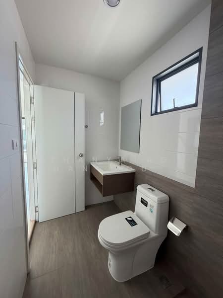 4-BR House, Chon Buri (Pattaya), Na Pa, Muang Chon Buri, Chon Buri (Pattaya), 4 Bedrooms, 200 sqm, Single Detached House For Sale, by Thanyalag Chanchodtanakul, 500237490 - DDproperty.com