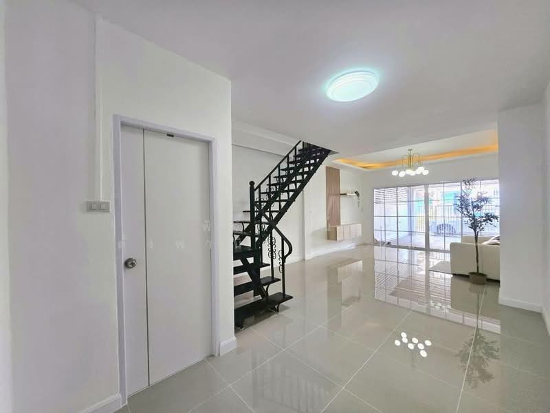 Sinthawee Ngam Charoen, Bangkok, Soi Ananmai Ngam Charoen, Tha Kham, Bang Khun Thian, Bangkok, 2 Bedrooms, 100 sqm, Townhouse For Sale, by พิจักษณ์ ตั้งพานิชยานนท์, 500237569 - DDproperty.com