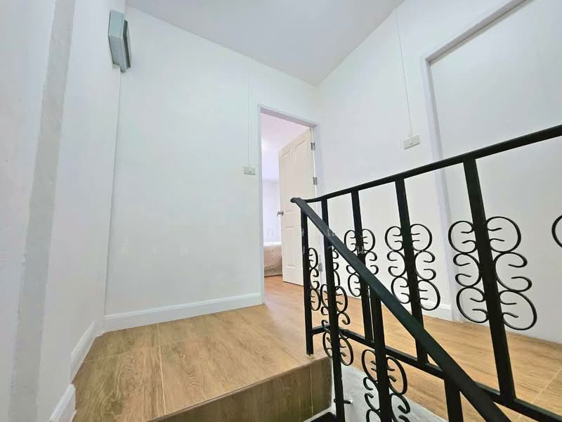 Sinthawee Ngam Charoen, Bangkok, Soi Ananmai Ngam Charoen, Tha Kham, Bang Khun Thian, Bangkok, 2 Bedrooms, 100 sqm, Townhouse For Sale, by พิจักษณ์ ตั้งพานิชยานนท์, 500237569 - DDproperty.com