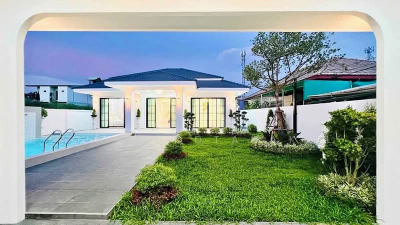 3-BR House, Chon Buri (Pattaya), Nong Pru, Bang Lamung (Pattaya), Chon Buri (Pattaya), 3 Bedrooms, 204 sqm, Single Detached House For Sale, by Thanyalag Chanchodtanakul, 500237573 - DDproperty.com