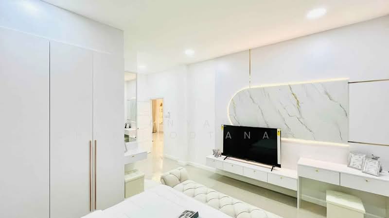 3-BR House, Chon Buri (Pattaya), Nong Pru, Bang Lamung (Pattaya), Chon Buri (Pattaya), 3 Bedrooms, 204 sqm, Single Detached House For Sale, by Thanyalag Chanchodtanakul, 500237573 - DDproperty.com