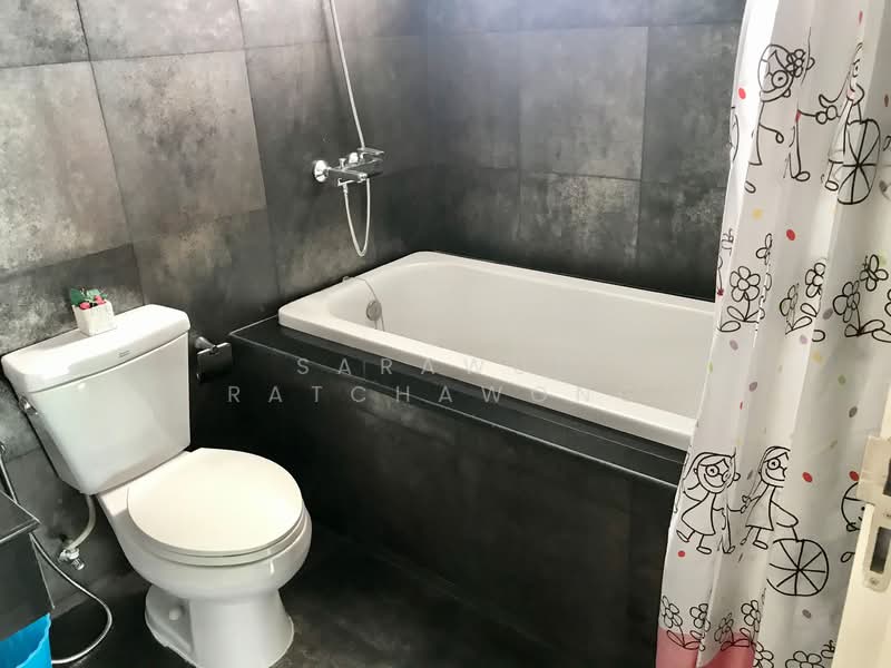 Voque Sukhumvit 16, Bangkok, Soi Sukhumvit 16, Khlong Toei, Khlong Toei, Bangkok, 2 Bedrooms, 73 sqm, Condo For Rent, by Sarawut Ratchawong, 500237574 - DDproperty.com