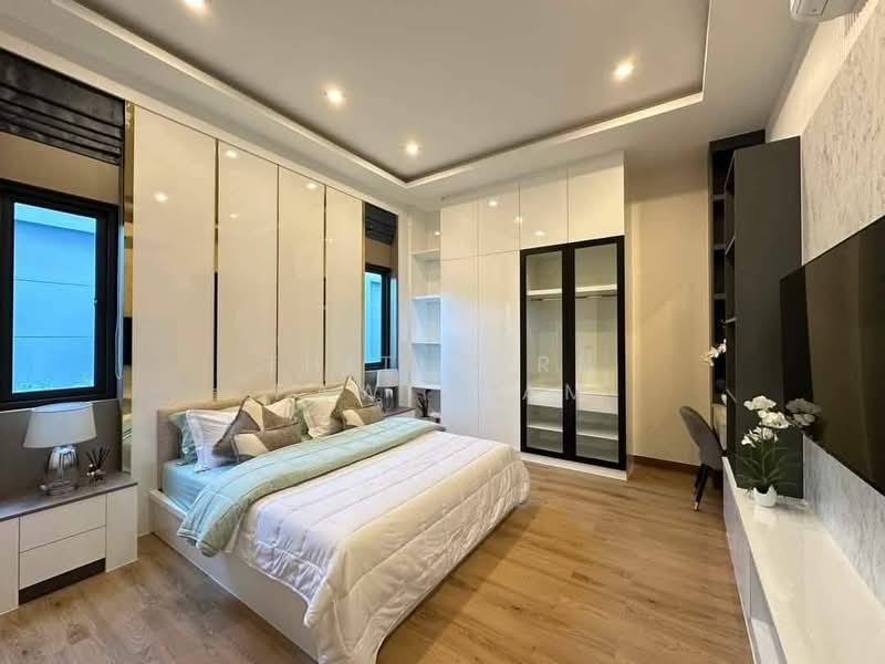 4-BR House, Chon Buri (Pattaya), Nong Pru, Bang Lamung (Pattaya), Chon Buri (Pattaya), 4 Bedrooms, 420 sqm, Single Detached House For Rent, by Thitiporn Pawikham, 500237586 - DDproperty.com