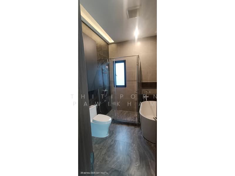 4-BR House, Chon Buri (Pattaya), Nong Pru, Bang Lamung (Pattaya), Chon Buri (Pattaya), 4 Bedrooms, 420 sqm, Single Detached House For Rent, by Thitiporn Pawikham, 500237586 - DDproperty.com