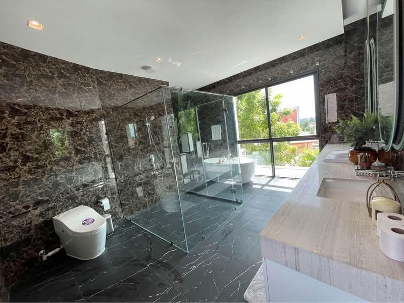 undefined, Chon Buri (Pattaya), Nong Pru, Bang Lamung (Pattaya), Chon Buri (Pattaya), 7 Bedrooms, 1,200 sqm, Villa For Sale, by Thanyalag Chanchodtanakul, 500237592 - DDproperty.com