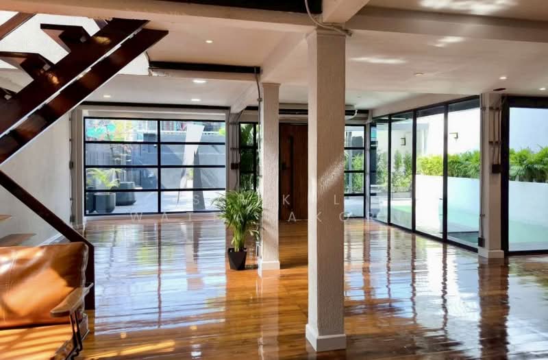 Pool villa in Onnut 17, Suitable for office or residential use, 6 car parks plus 5 more around, Bangkok, Onnut, Prawet, Prawet, Bangkok, , 260 sqm, Office Space For Sale, by Sirikul Wattanakorn, 500237594 - DDproperty.com