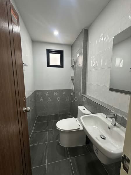 4-BR House, Chon Buri (Pattaya), Bang Phra, Si Racha, Chon Buri (Pattaya), 4 Bedrooms, 325 sqm, Single Detached House For Sale, by Thanyalag Chanchodtanakul, 500237612 - DDproperty.com