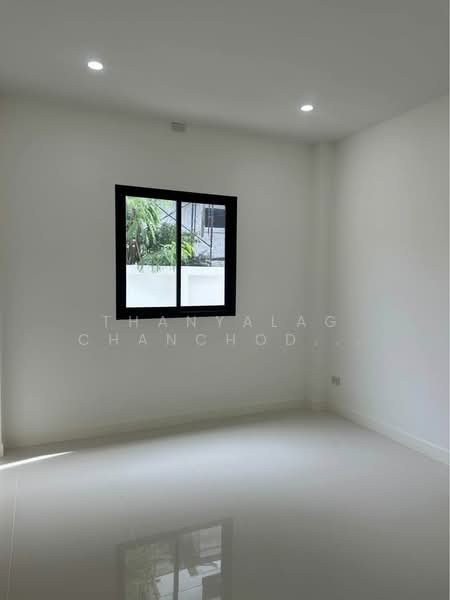 บ้าน 4-ห้องนอน, ชลบุรี, บางพระ, ศรีราชา, ชลบุรี, 325 ตร.ม., บ้านเดี่ยว ขาย, โดย Thanyalag Chanchodtanakul, 500237612 - DDproperty.com