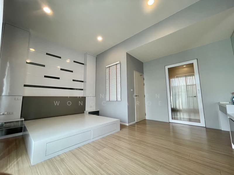 Baan Klang Muang Rattanathibet, Nonthaburi, Soi Liang Mueang Nonthaburi 10, Bang Kra So, Muang Nonthaburi, Nonthaburi, 3 Bedrooms, 198 sqm, Townhouse For Sale, by Thanaporn Wongcharoen, 500237614 - DDproperty.com