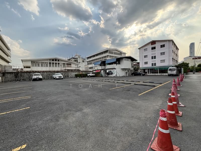 ให้เช่า - ที่ดินให้เช่า ถ.จันทน์ สาทร บางรัก : Land for rent, Chan Road, Sathorn, Bang Rak., กรุงเทพ