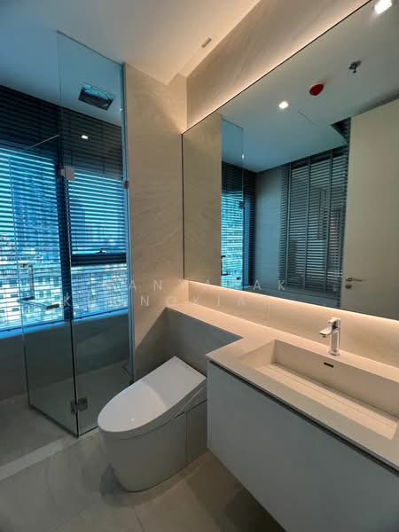 The Strand Thonglor, Bangkok, 36 Soi Sukhumvit 55, Khlong Tan Nua, Watthana, Bangkok, 2 Bedrooms, 88 sqm, Condo For Sale, by Nanyapak Khongkiattipan, 500237659 - DDproperty.com