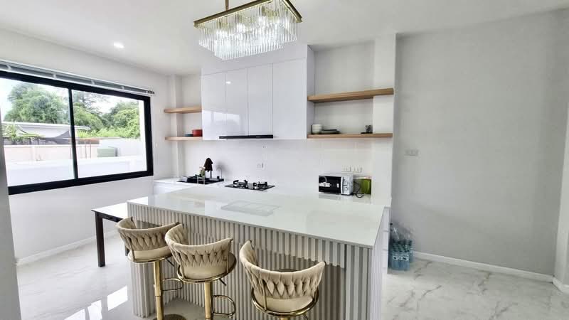 4-BR Villa, Chon Buri (Pattaya), Nong Pru, Bang Lamung (Pattaya), Chon Buri (Pattaya), 4 Bedrooms, 412 sqm, Villa For Rent, by Thitiporn Pawikham, 500237690 - DDproperty.com