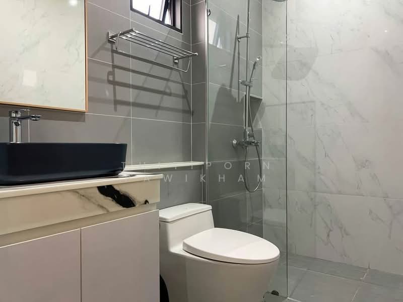 4-BR Villa, Chon Buri (Pattaya), Nong Pru, Bang Lamung (Pattaya), Chon Buri (Pattaya), 4 Bedrooms, 250 sqm, Villa For Sale, by Thitiporn Pawikham, 500237697 - DDproperty.com