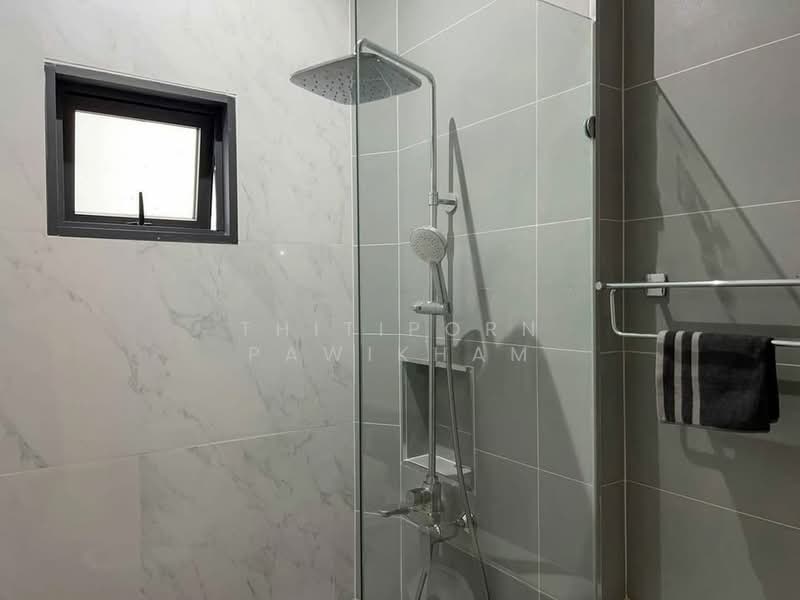 4-BR Villa, Chon Buri (Pattaya), Nong Pru, Bang Lamung (Pattaya), Chon Buri (Pattaya), 4 Bedrooms, 250 sqm, Villa For Sale, by Thitiporn Pawikham, 500237697 - DDproperty.com