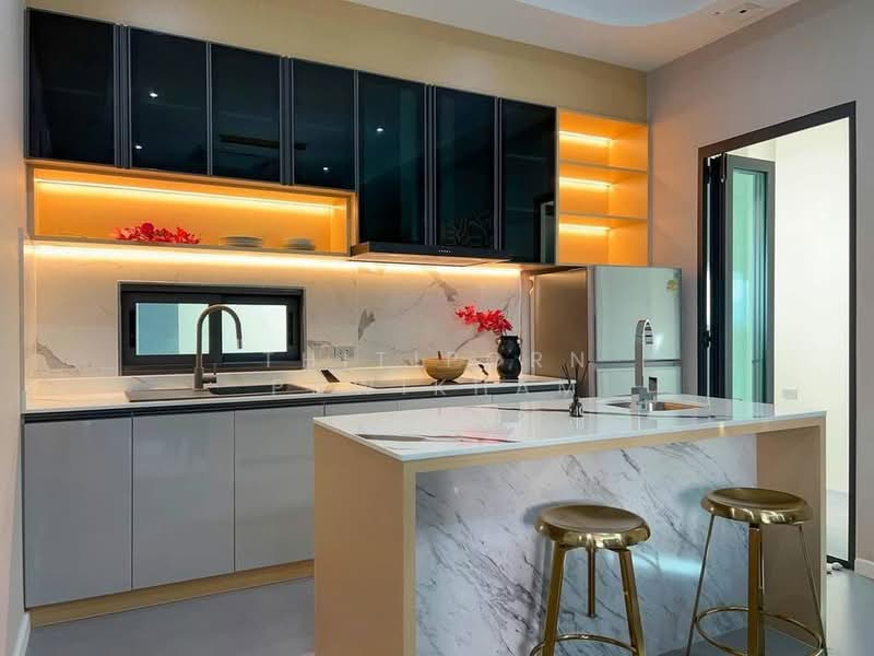 4-BR Villa, Chon Buri (Pattaya), Nong Pru, Bang Lamung (Pattaya), Chon Buri (Pattaya), 4 Bedrooms, 250 sqm, Villa For Sale, by Thitiporn Pawikham, 500237697 - DDproperty.com