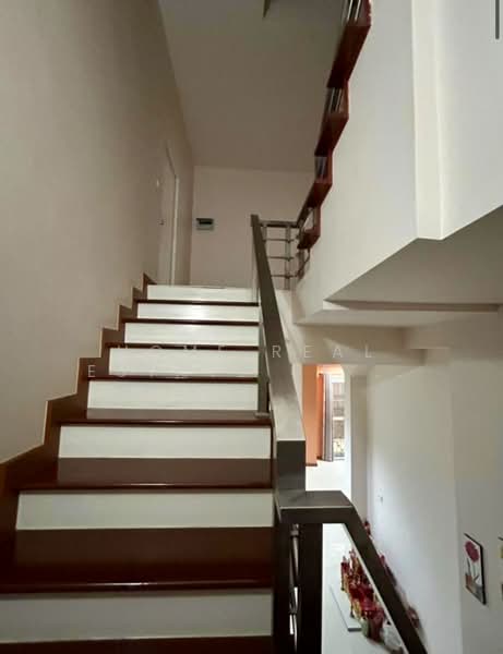 Fahluang Ville Sukhumvit 101, Bangkok, Bang Chak, Phra Khanong, Bangkok, 5 Bedrooms, 350 sqm, Semi-Detached House (Twin House) For Sale, by HOME Real Estate Service, 500237698 - DDproperty.com